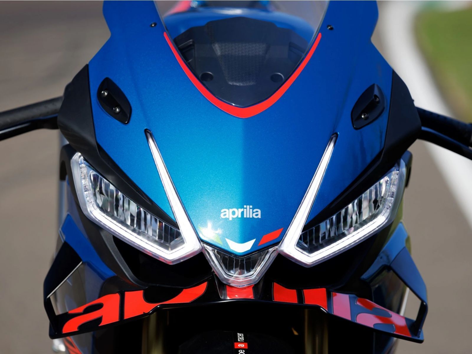 Мотоцикл APRILIA RSV 4 1000 (STINGRAY BLUE) 2026